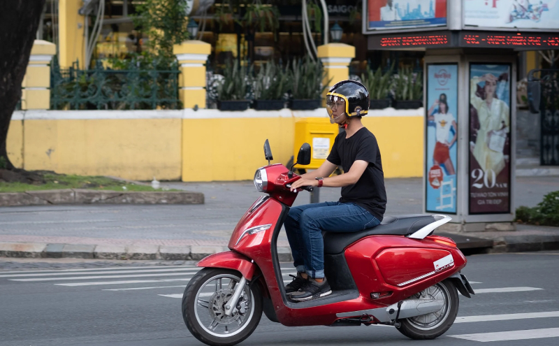 xe điện báo pin ảo